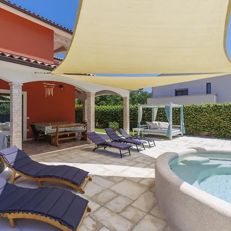 Amaii By Interhome Tatil Evi