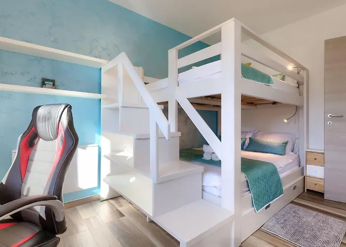 Amaii By Interhome Karigador